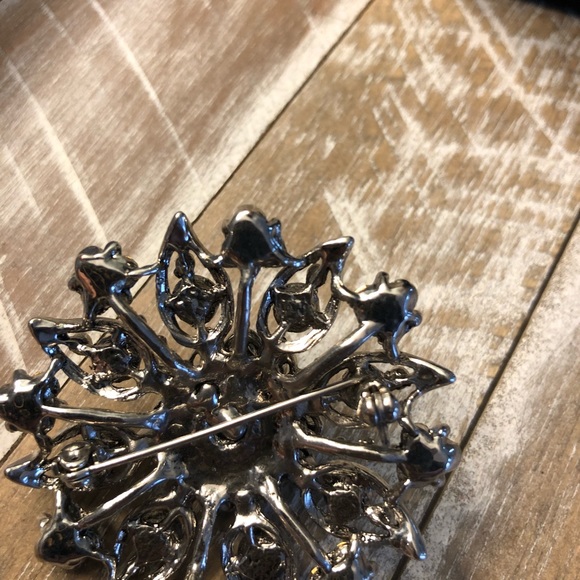 Retro brooch - Picture 3 of 5